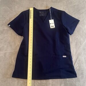 FIGS Casma Three-Pocket Scrub Top Navy Blue Womens Medium 1000213 Short Sleeve
